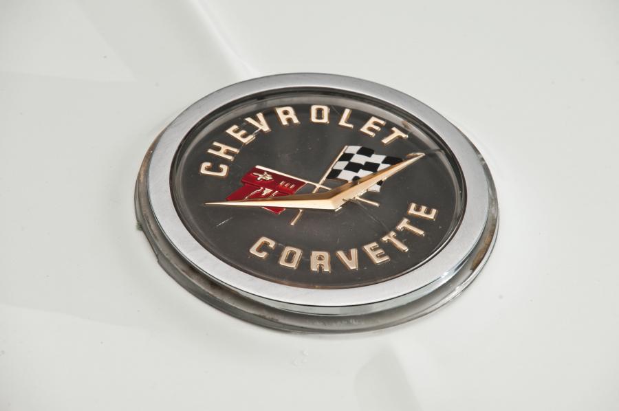 Chevrolet Corvette Convertible 1962 года  (фото 46 из 55)